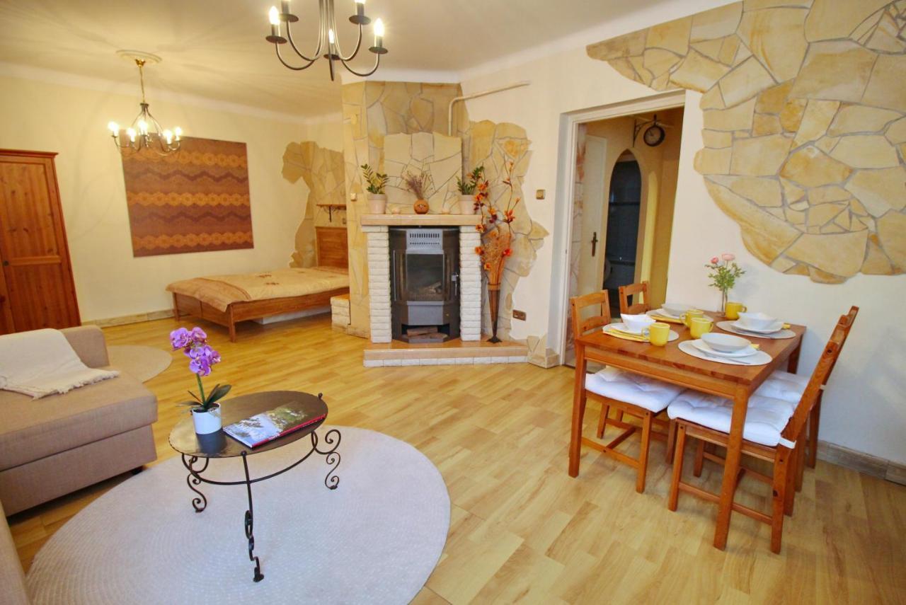 Cosy Castle Apartment Budapest Extérieur photo