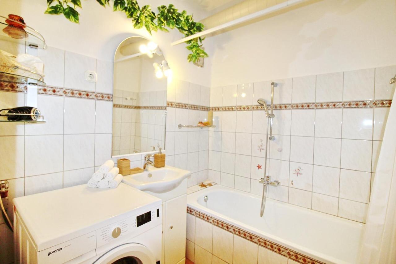 Cosy Castle Apartment Budapest Extérieur photo