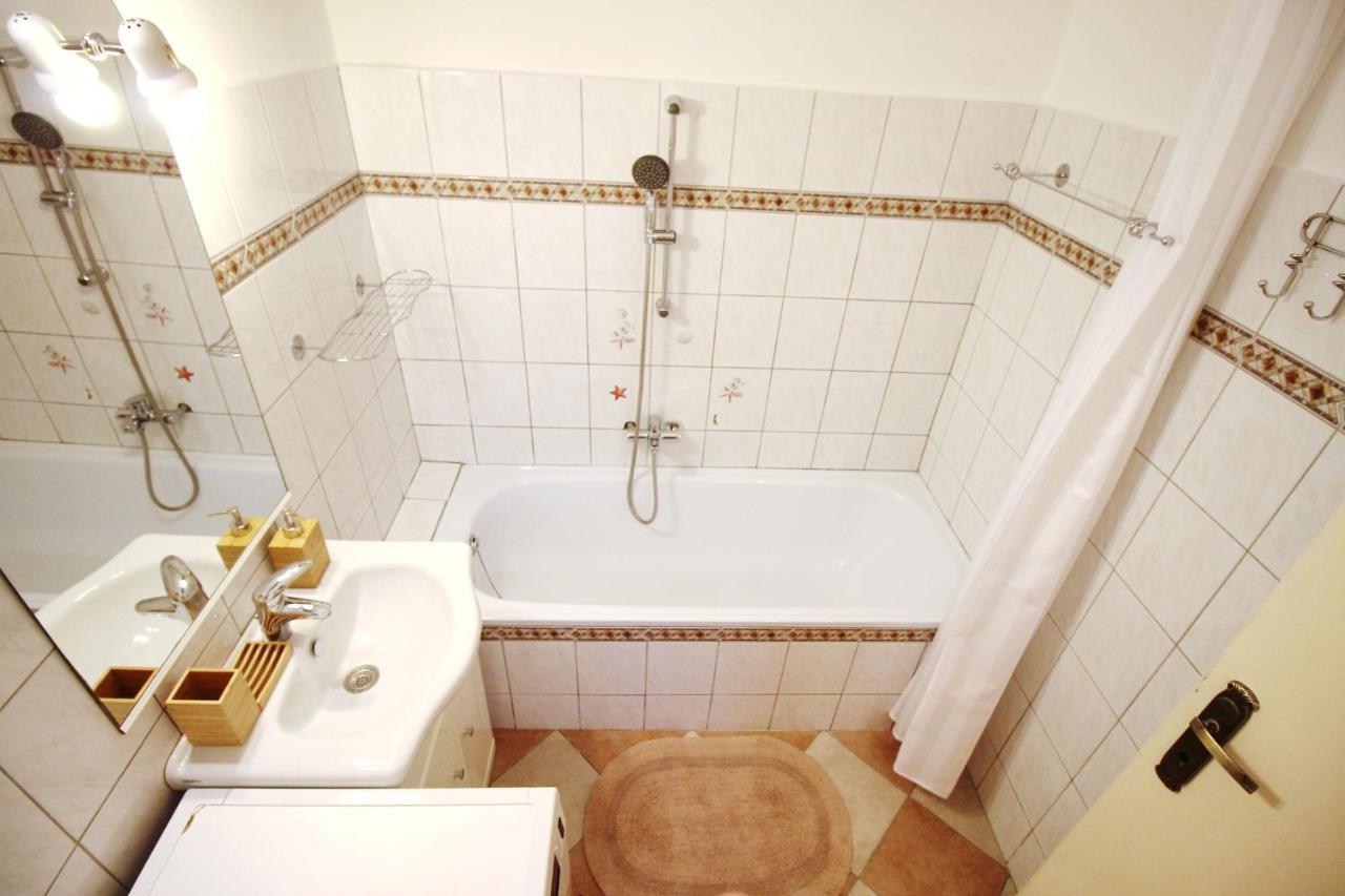 Cosy Castle Apartment Budapest Extérieur photo