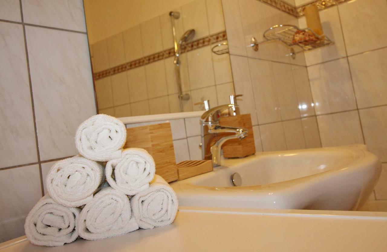 Cosy Castle Apartment Budapest Extérieur photo